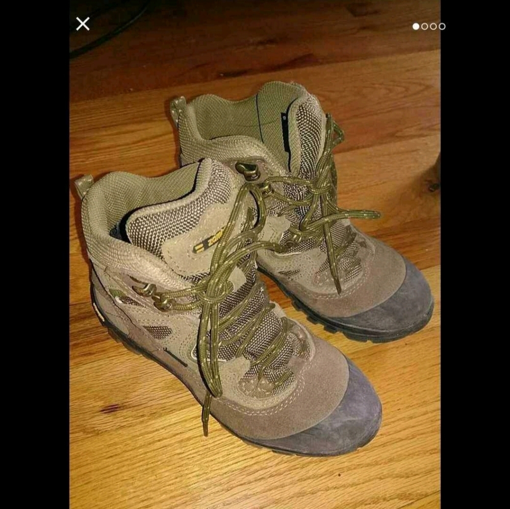 Zamberlan Hiking Boot Size 4
